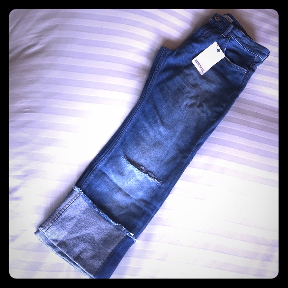 ZARA BASIC CROPPED JEANS